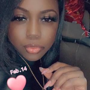 Meet your Posher, Bríana